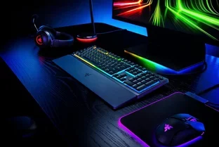 Razer Ornata V3 Gaming-Tastatur QWERTZ Mecha-Membrane USB-C mit Handballenauflage
