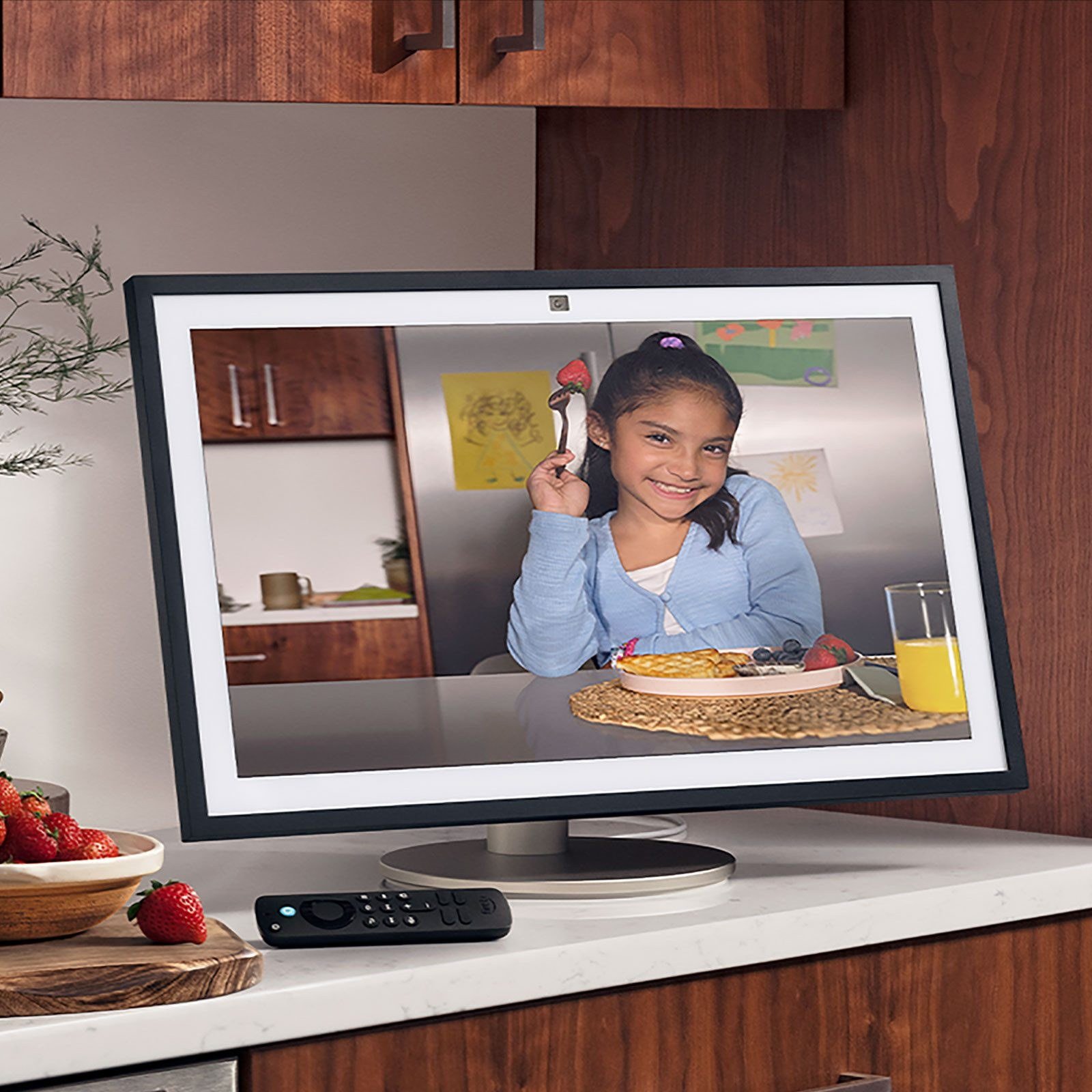 Amazon Echo Show 21 Smart Display mit Alexa und Fernbedienung