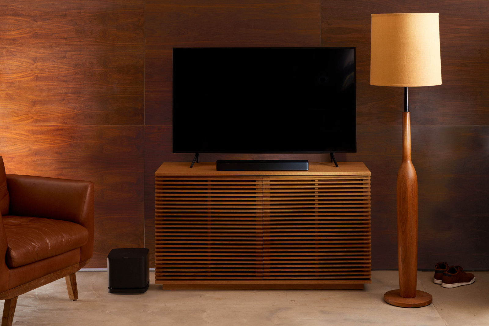 Bose TV Speaker kompakte Soundbar mit Bluetooth und HDMI-ARC