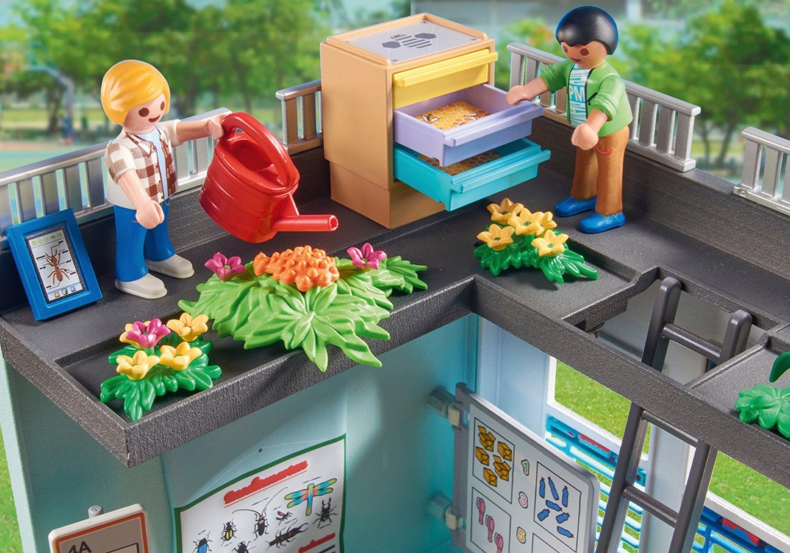 Playmobil City Life Große Schule 71327 mit 282 Teilen